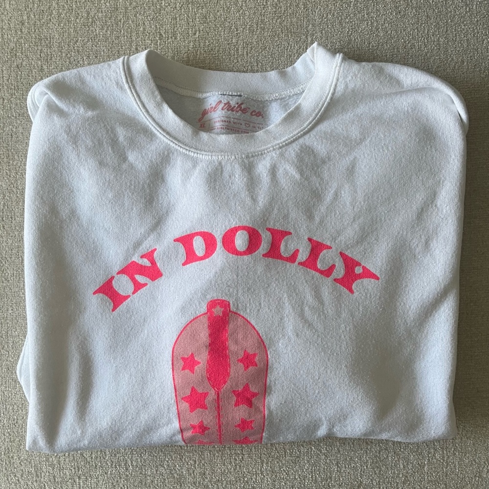 In Dolly We Trust Pullover - Picture 3 of 4